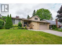 31 CONIFER CRESCENT - 1