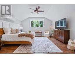 31 CONIFER CRESCENT - 19
