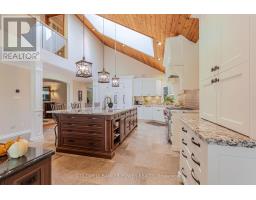 11 OLD OAK LANE - 11