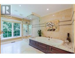 11 OLD OAK LANE - 30