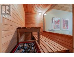 11 OLD OAK LANE - 39
