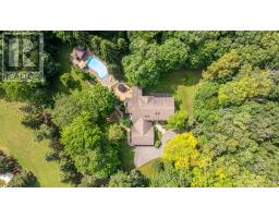 11 OLD OAK LANE - 4