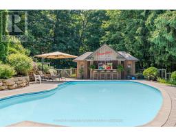 11 OLD OAK LANE - 46