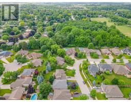 18 TRILLIUM CRESCENT - 37