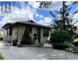 15 SPEIGHT CRESCENT - 21