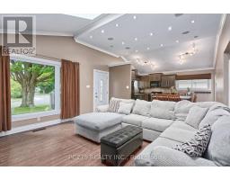 110 BOW STREET - 6