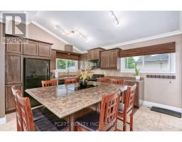 110 BOW STREET - 8