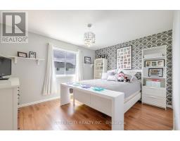 226 ANDREA CRESCENT - 25