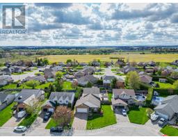226 ANDREA CRESCENT - 40