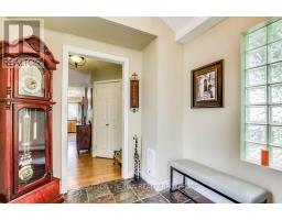 79 MENDIP CRESCENT - 10