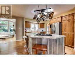 79 MENDIP CRESCENT - 15