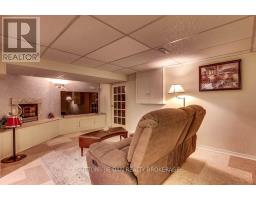 79 MENDIP CRESCENT - 32