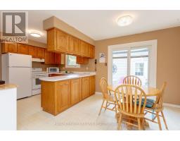25 BLUE RIDGE CRESCENT - 13