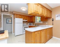 25 BLUE RIDGE CRESCENT - 16