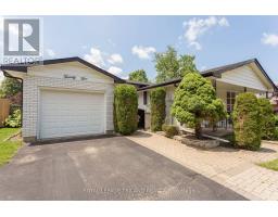 25 BLUE RIDGE CRESCENT - 3