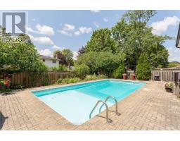 25 BLUE RIDGE CRESCENT - 41