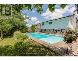 25 BLUE RIDGE CRESCENT - 42