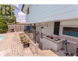 25 BLUE RIDGE CRESCENT - 43