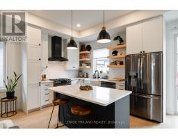 2 - 383 DAVENTRY WAY - 12