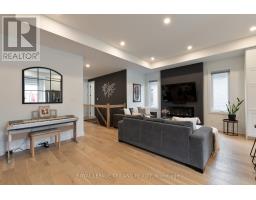 2 - 383 DAVENTRY WAY - 7