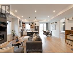 2 - 383 DAVENTRY WAY - 9