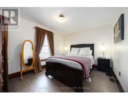 2 UNION STREET - 17