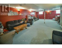64 HICKORY BOULEVARD W - 17