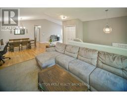 64 HICKORY BOULEVARD W - 7