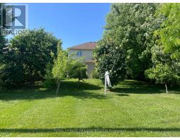 41 GREYROCK CRESCENT - 42