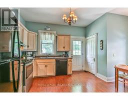 38 BYRON AVENUE E - 14