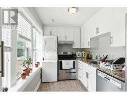 636 QUEENS AVENUE - 19