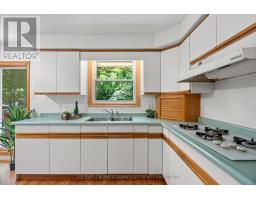 218 OAKCREST DRIVE - 19