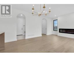 4387 GREEN BEND - 5