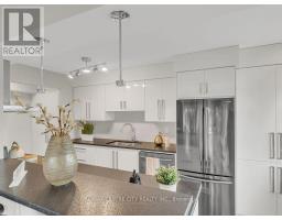 611 - 521 RIVERSIDE DRIVE - 16