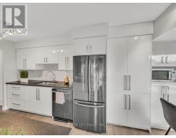 611 - 521 RIVERSIDE DRIVE - 17