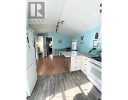 22 - 77307 BLUEWATER HIGHWAY - 10