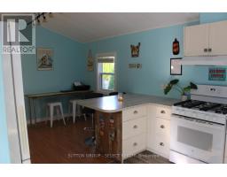22 - 77307 BLUEWATER HIGHWAY - 9