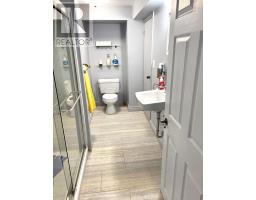 330 GLENROSE DRIVE - 33