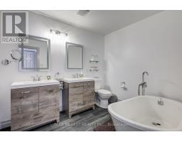 26 - 374 FRONT STREET - 37