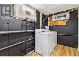 52 STUYVESANT PLACE - 35