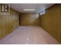 42 NAOMEE CRESCENT - 25