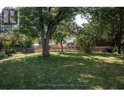 42 NAOMEE CRESCENT - 30