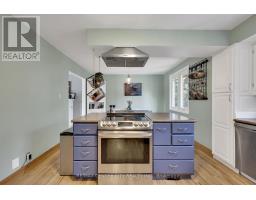 141 ST ANDREW STREET E - 33