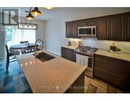 22 QUEENSWAY DRIVE - 11