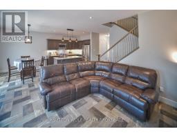 22 QUEENSWAY DRIVE - 18