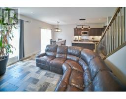 22 QUEENSWAY DRIVE - 19
