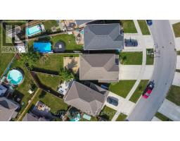 22 QUEENSWAY DRIVE - 38