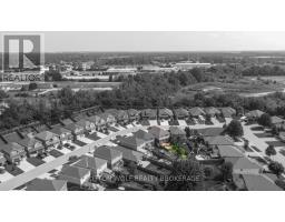 22 QUEENSWAY DRIVE - 39