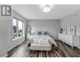 22 - 819 KLEINBURG DRIVE - 17