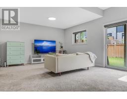 22 - 819 KLEINBURG DRIVE - 31